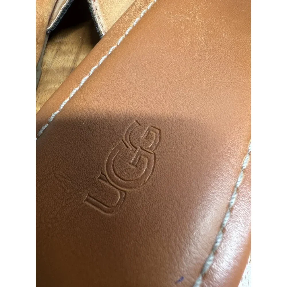 UGG Carey Flip Flop Size 11 Women's Black and Tan Leather Flat Sandals Summer - Picture 5 of 7